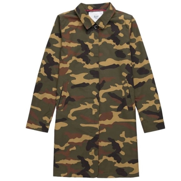 Herschel Supply Company Jackets & Blazers - *NEW* Hershel Mac Rain Wind Resistant Jacket in Woodland Camo